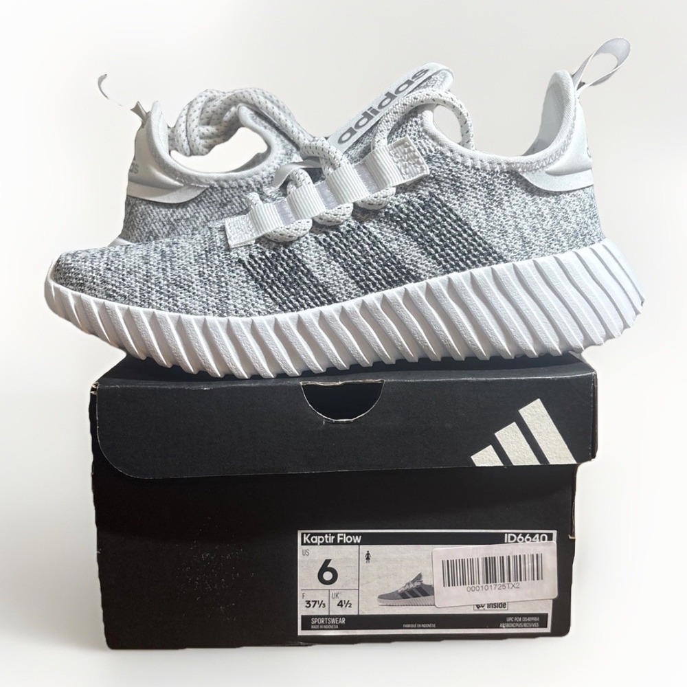 Adidas Kaptir Flow Women's Size 6 Athletic Shoes White Gray Casual Sneakers